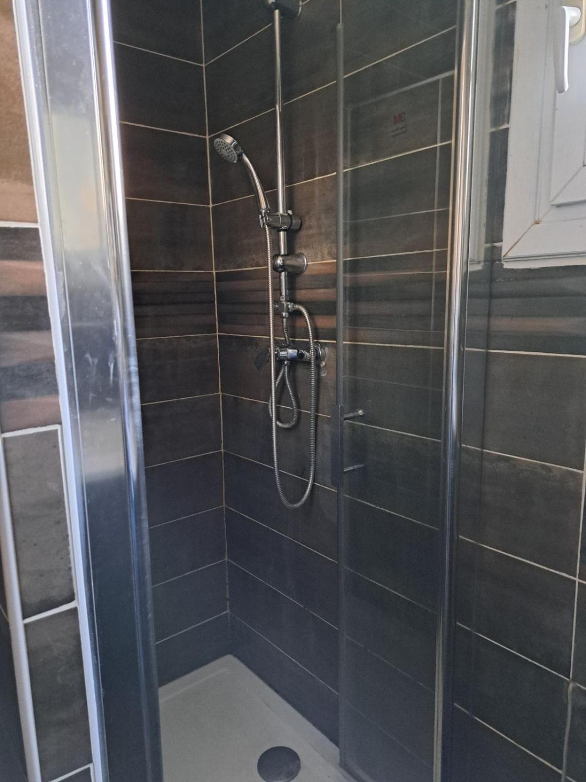 Chambre Solo Duo 20 Min Paris دْراسي المظهر الخارجي الصورة